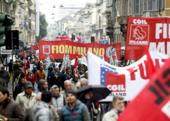 sindacati_manifestazione_1maggio_milano_lapresse_2017