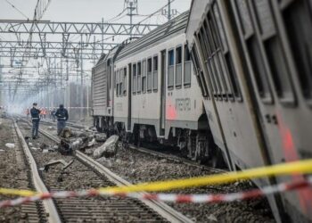 treno_incidente_ferrovie_deragliamento_3_lapresse_2018