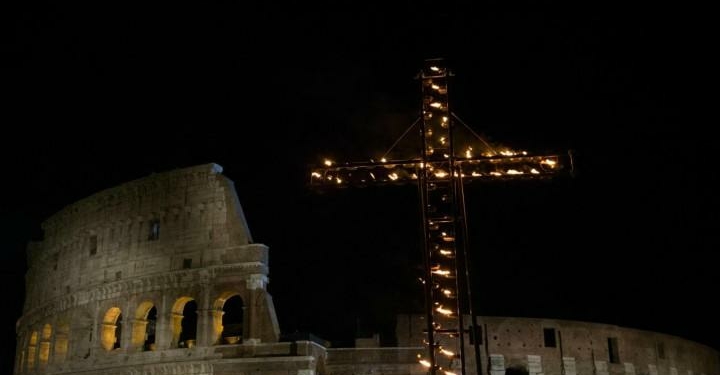 via crucis colosseo