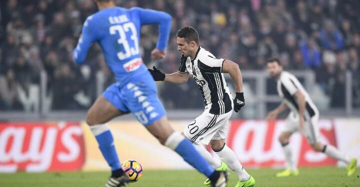 Albiol_Pjaca_NapoliJuventus_lapresse_2017