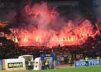 Bologna_fuochi_curva