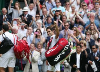 Federer_saluto_Wimbledon