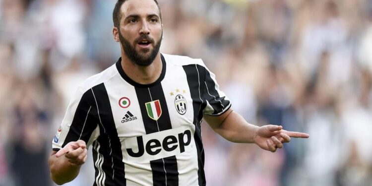 Higuain_dita_Juventus