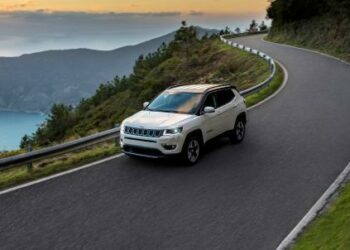 Jeep_Compass_01