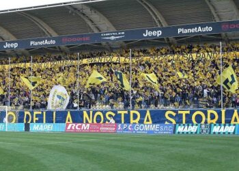 Modena_curva