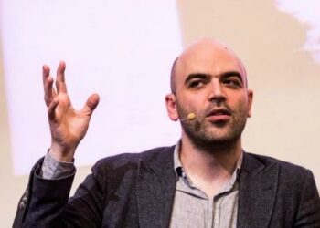 Roberto_Saviano_camorra_libri_fazio