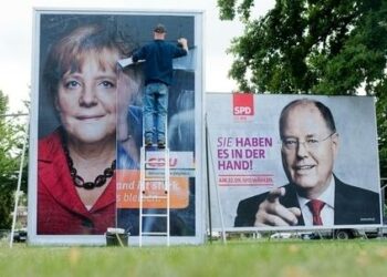 Steinbrueck_Merkel_ManifestiR439