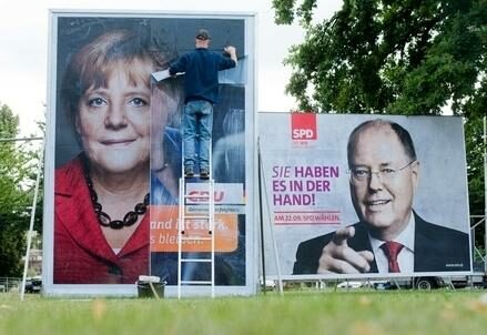 Steinbrueck_Merkel_ManifestiR439