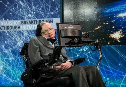 Stephen_Hawking_LaPresse_r439