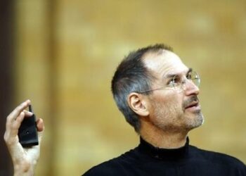 Steve_Jobs_ProfiloR439