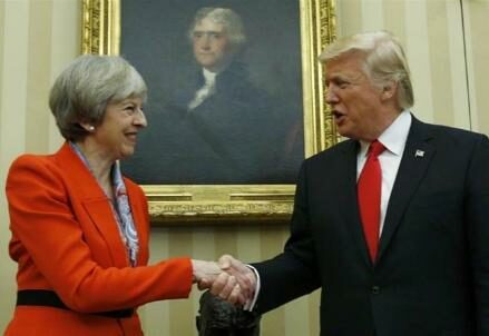 Theresa-May-and-Donald-Trump_R439