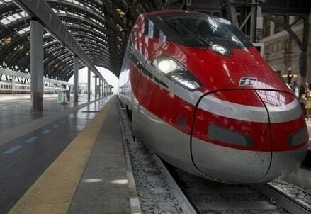 Treno_Ferrovie_FrecciaRossaR439