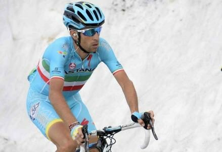 Vincenzo_Nibali_squalo_tour_giro