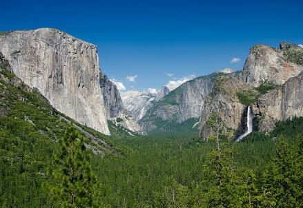 Yosemite_Valley_r439