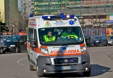 ambulanza_R439