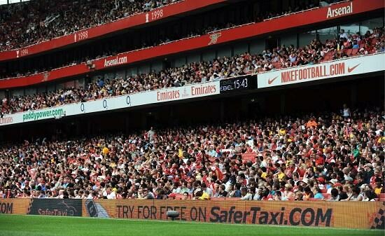 arsenal_emirates_tribuna