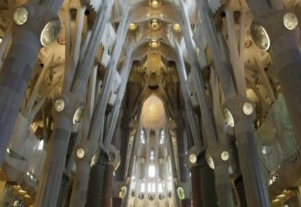 arte_gaudi_sagradafamiliaR439