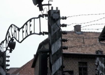 auschwitz_lager_nazismoR400