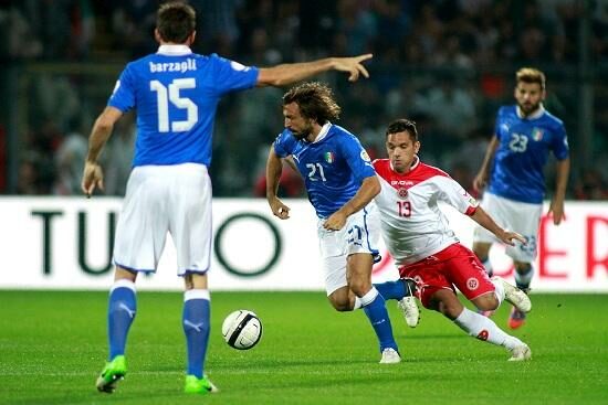 barzagli_pirlo_italia_maltaR400