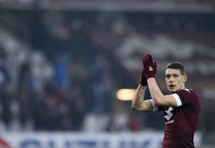 belotti_applauso