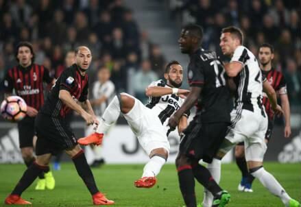 benatia_acrobazia