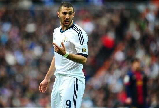 benzema_mano