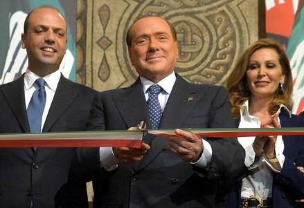 berlusconi_forzaitalia_nastroR439