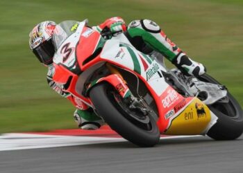 biaggi_aprilia_superbike