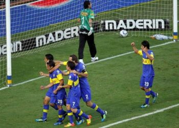 boca_juniors_abbracci_gol