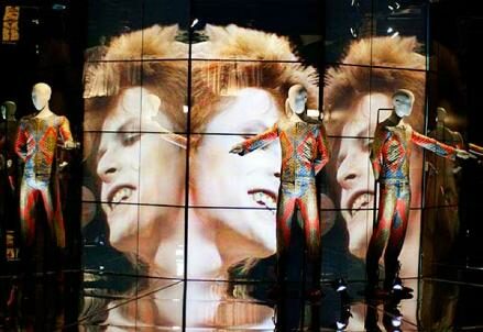 bowie-mostra_R439