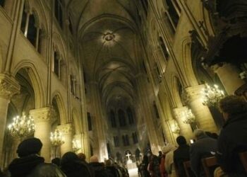 chiesa_parigi_notredameR439