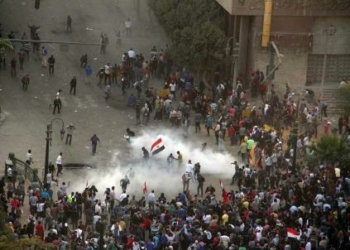 egitto-cairo-proteste-contro-morsi-decreti-corte-costituzionale