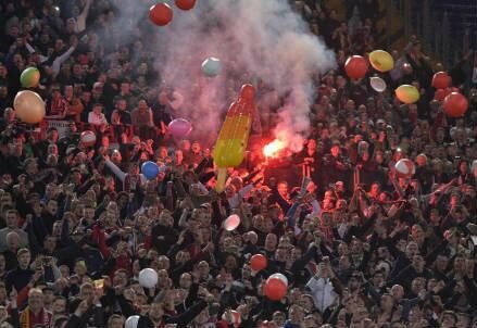 feyenoord_tifosi_palloncini