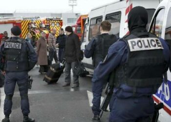 francia_polizia_terrorismo3R439