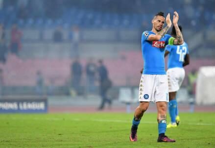 hamsik_applauso