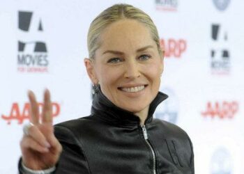 infophoto_sharon_stone_R439