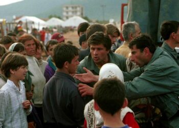 kosovo_balcani_rifugiati_lapresse_1999