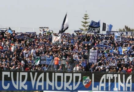 latina_curva