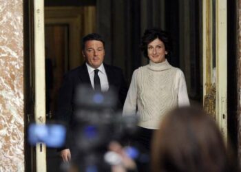 matteo-renzi-a-palazzo-chigi-accompagnato-da-agnese