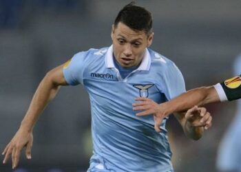 mauro_zarate_lazio_corsa_r400