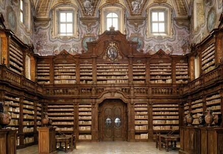 napoli_biblioteca_gerolaminiR439