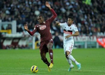 ogbonna_robinho_torino_milanR400