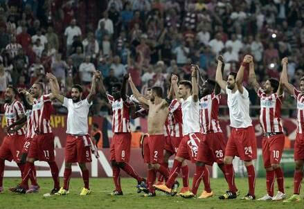 olympiacos_saluto