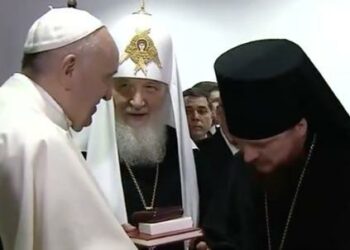 papafrancesco_kirill_avanaR439