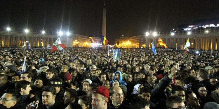 piazza_san_pietro_papa_bergoglio