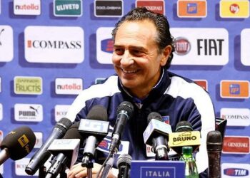 prandelli_microfoni_sorriso