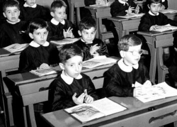 scuola_classe1956R439