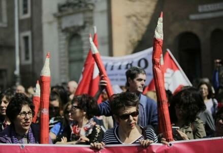 scuola_docenti_manifestazione1R439