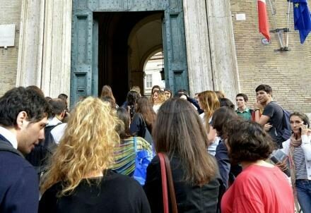 scuola_studenti_giovani5R439