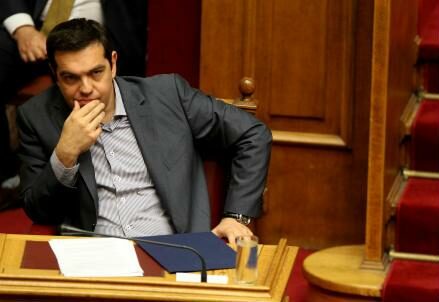 tsipras_parlamento_r439